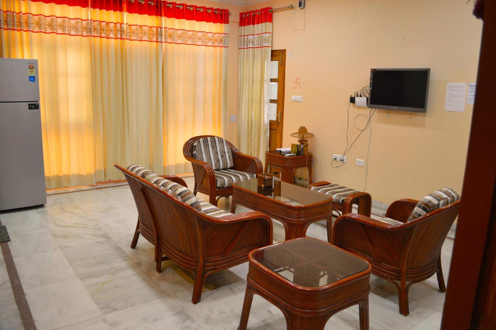 Fully Furnished Ish, Atithya Homestay With Various Amenities And Free Services In Lucknow, India Extérieur photo