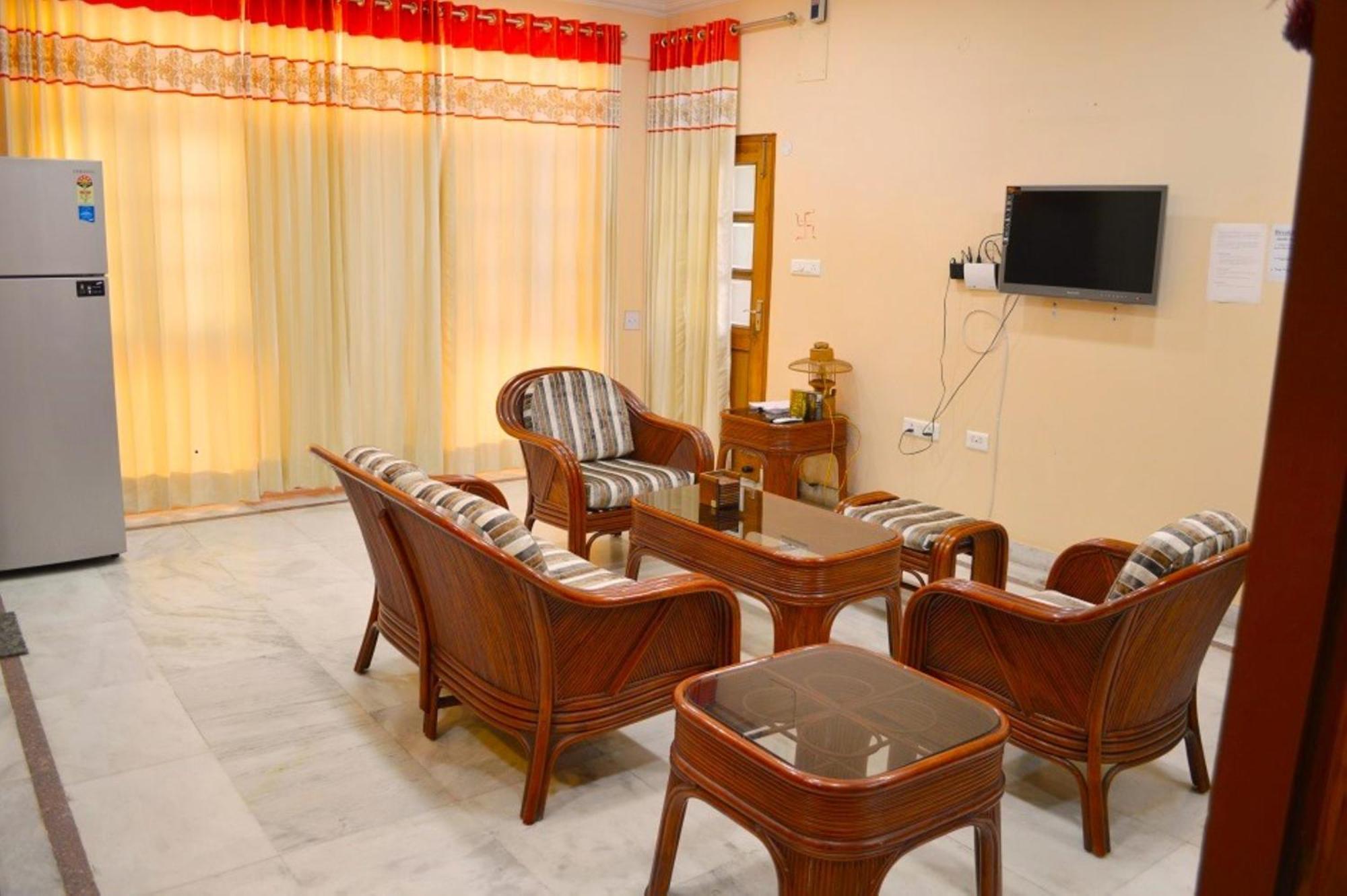 Fully Furnished Ish, Atithya Homestay With Various Amenities And Free Services In Lucknow, India Extérieur photo